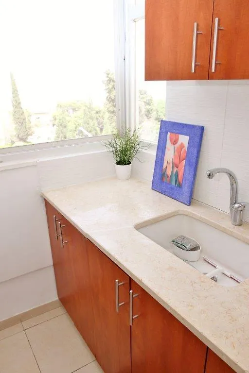 Holiday Studio Apartment Near The Baha ' I Gardens Hajfa 0*,